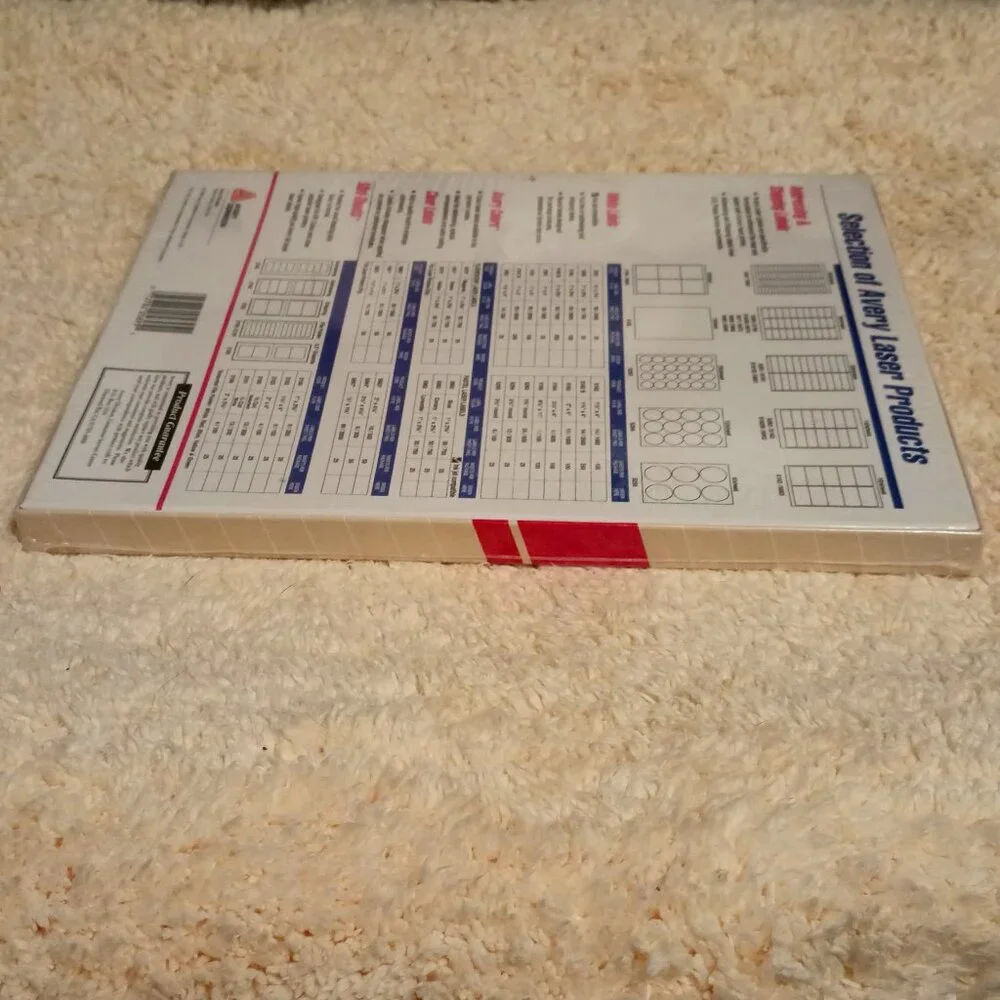 New & Unused Avery Flexible Adhesive Name Badges, 2-1/3